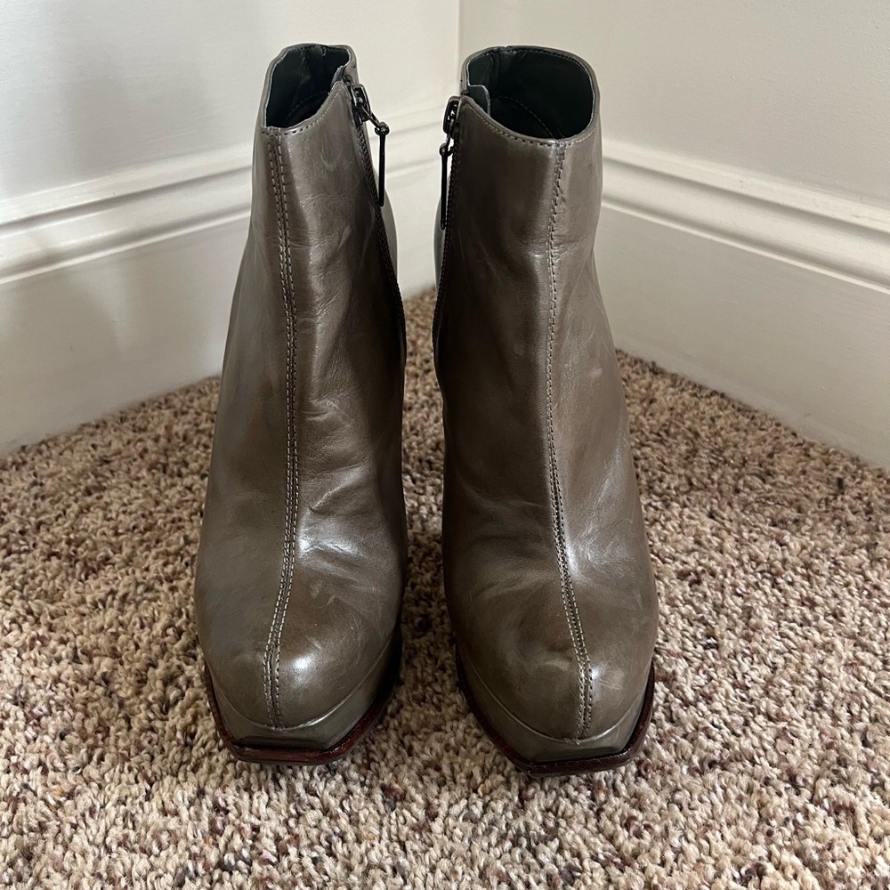 Presenting The Schutz  Leather Stiletto Heel Platform Ankle Boots